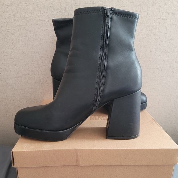 STEVE MADDEN Black Platforms Boots Size9.5 - Picture 2 of 10